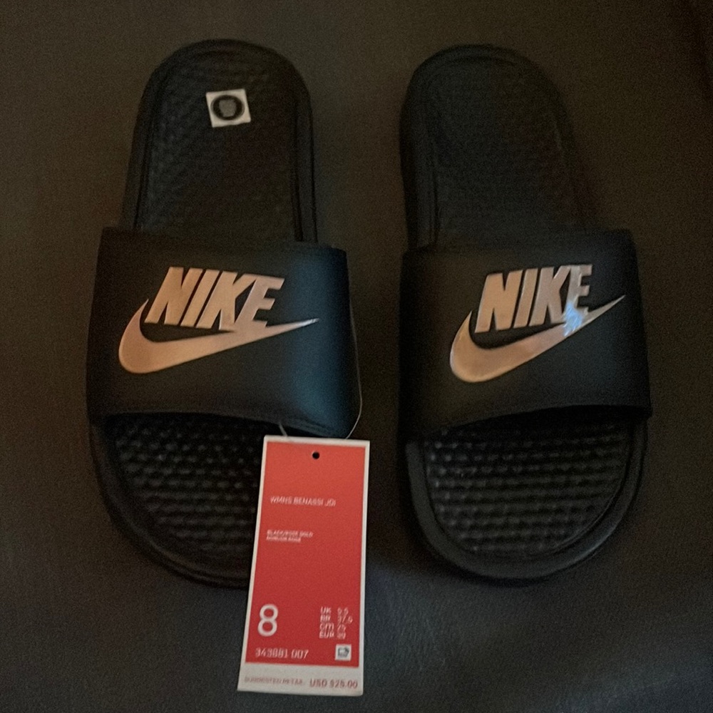NWT Nike Black/Rose Gold BENASSI JDR Size 8